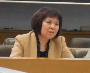 王進芬 氏